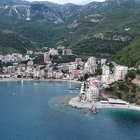 Apartmani Svetionik Budva Eksteriør billede