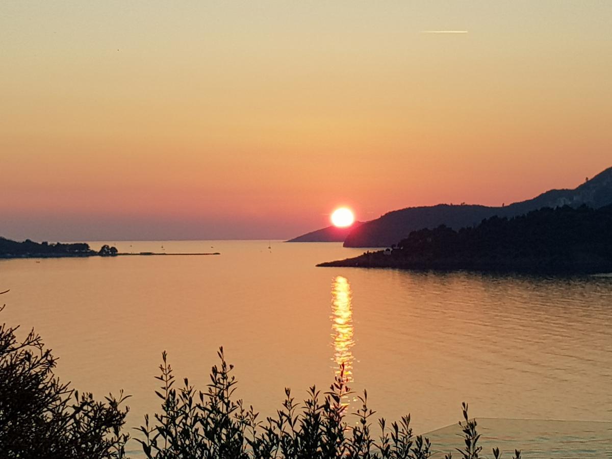 Apartmani Svetionik Budva Eksteriør billede